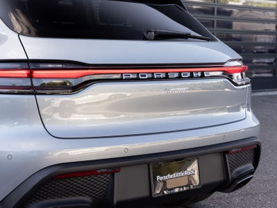 2026 Porsche Macan AWD