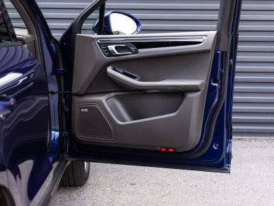 2025 Porsche Macan Macan