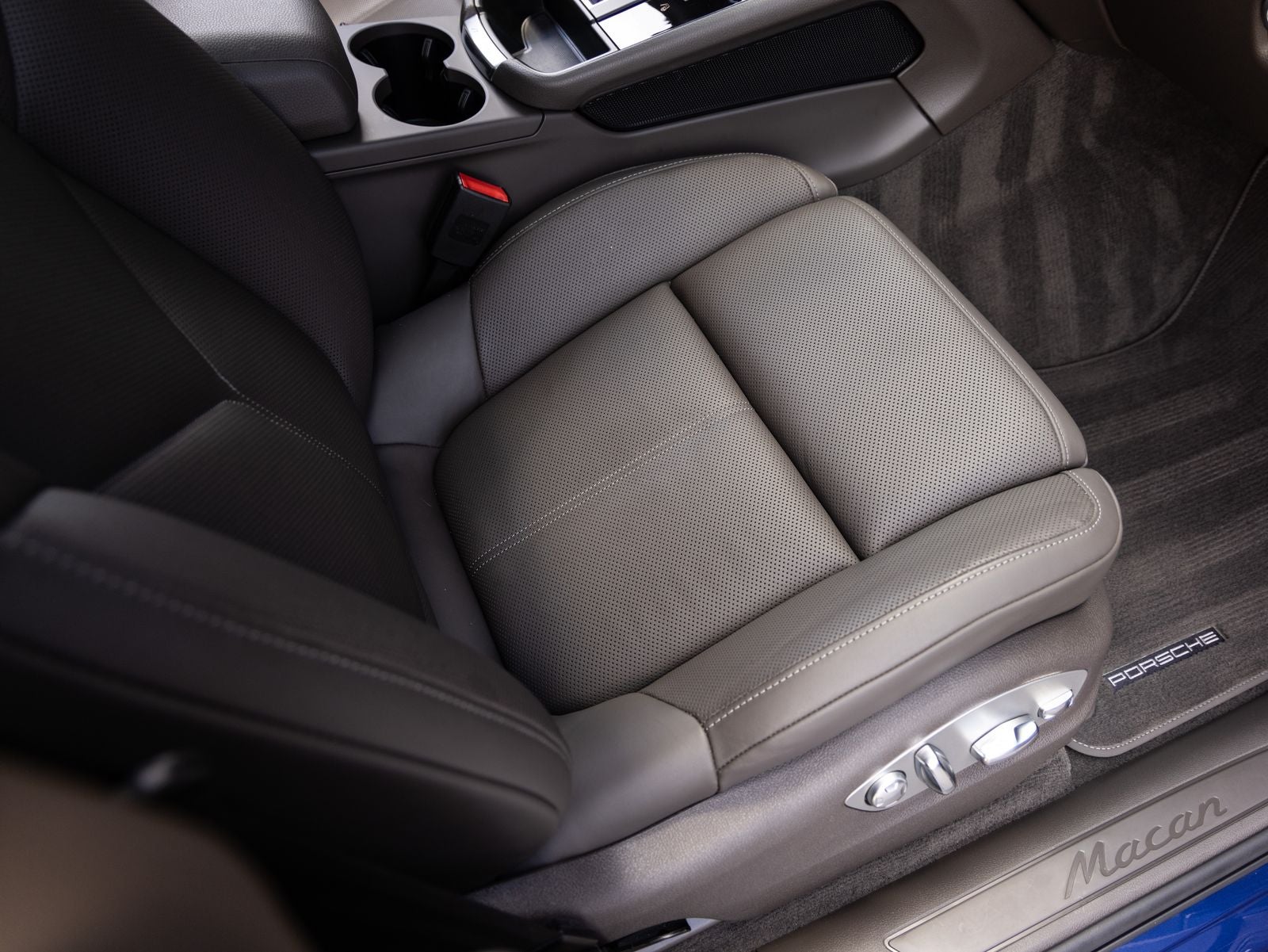 2025 Porsche Macan Macan