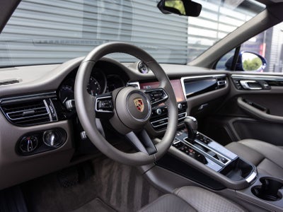 2025 Porsche Macan Macan