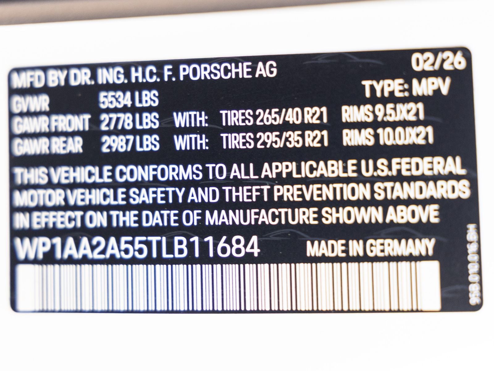 2026 Porsche Macan AWD