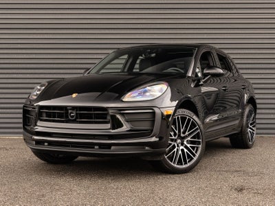 2026 Porsche Macan AWD