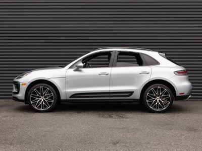 2025 Porsche Macan AWD