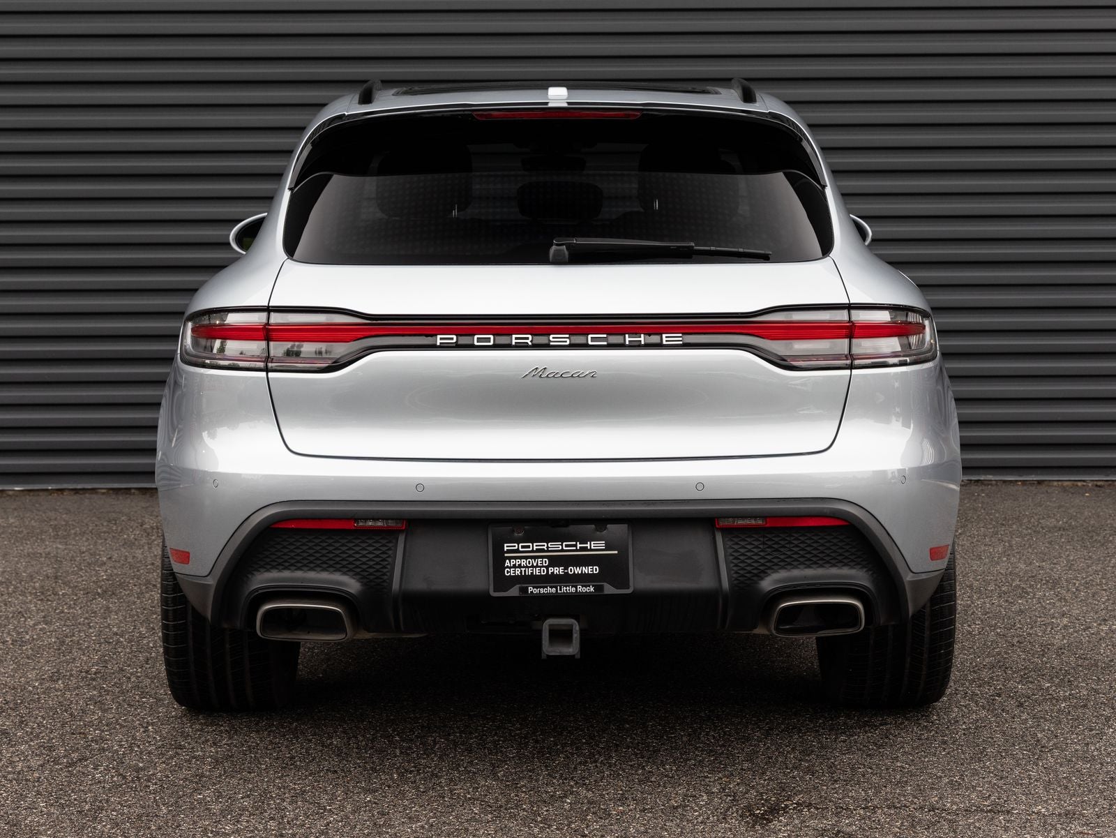 2025 Porsche Macan AWD