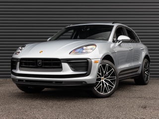 2025 Porsche Macan AWD