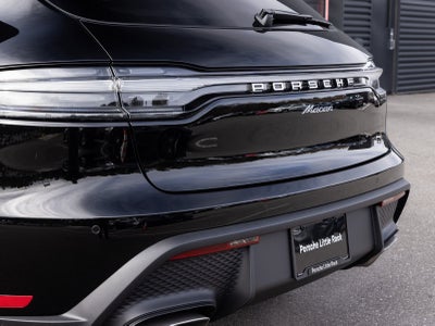 2026 Porsche Macan Macan