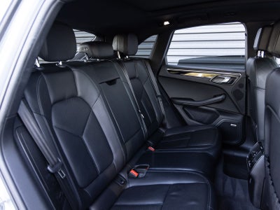 2020 Porsche Macan Macan