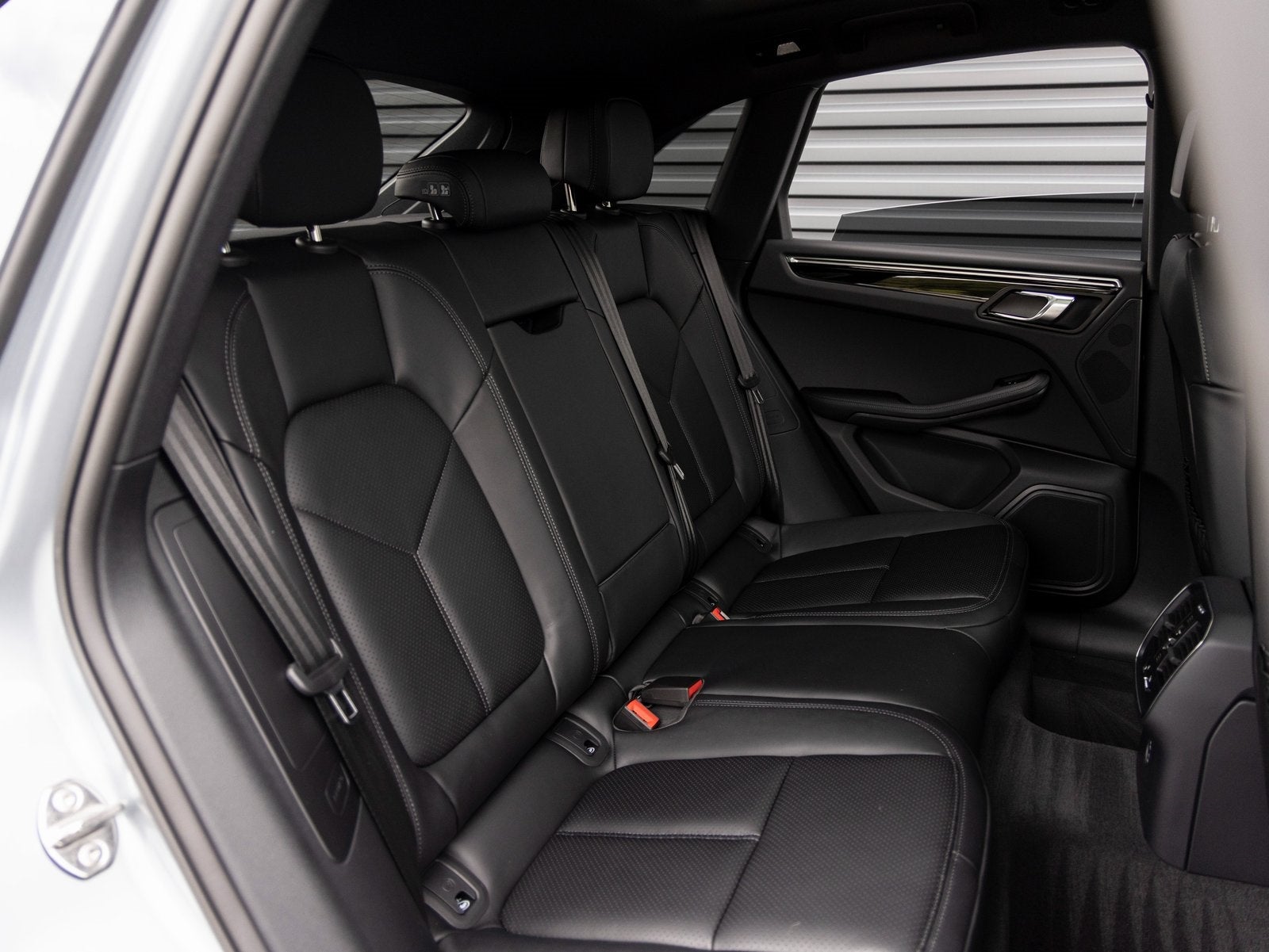 2025 Porsche Macan Macan