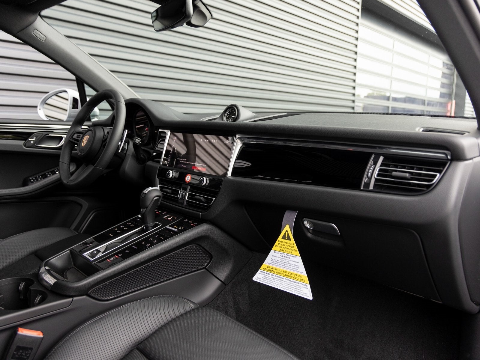 2025 Porsche Macan Macan