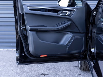 2025 Porsche Macan Macan