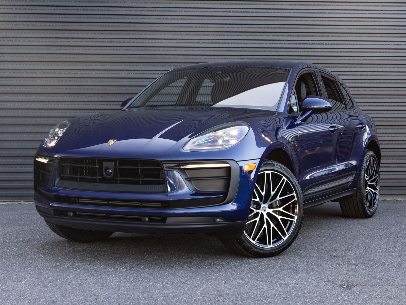 2026 Porsche Macan AWD