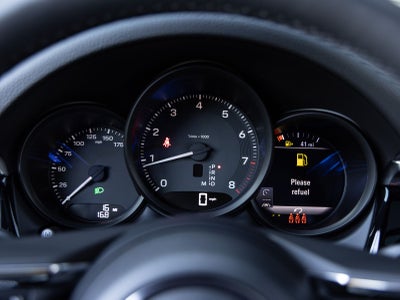 2026 Porsche Macan AWD