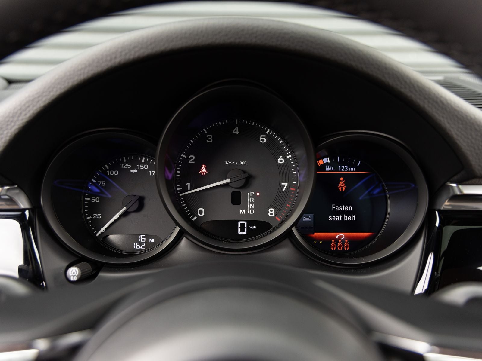 2026 Porsche Macan AWD