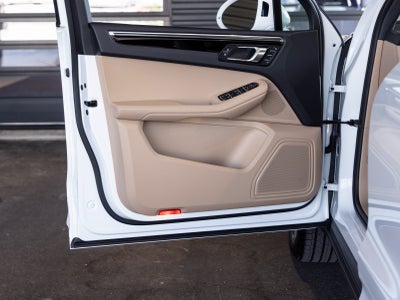 2025 Porsche Macan Macan