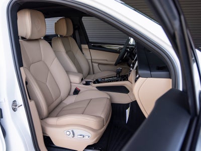 2025 Porsche Macan Macan