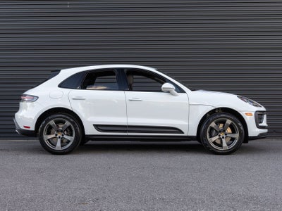 2026 Porsche Macan Macan