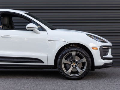 2026 Porsche Macan Macan