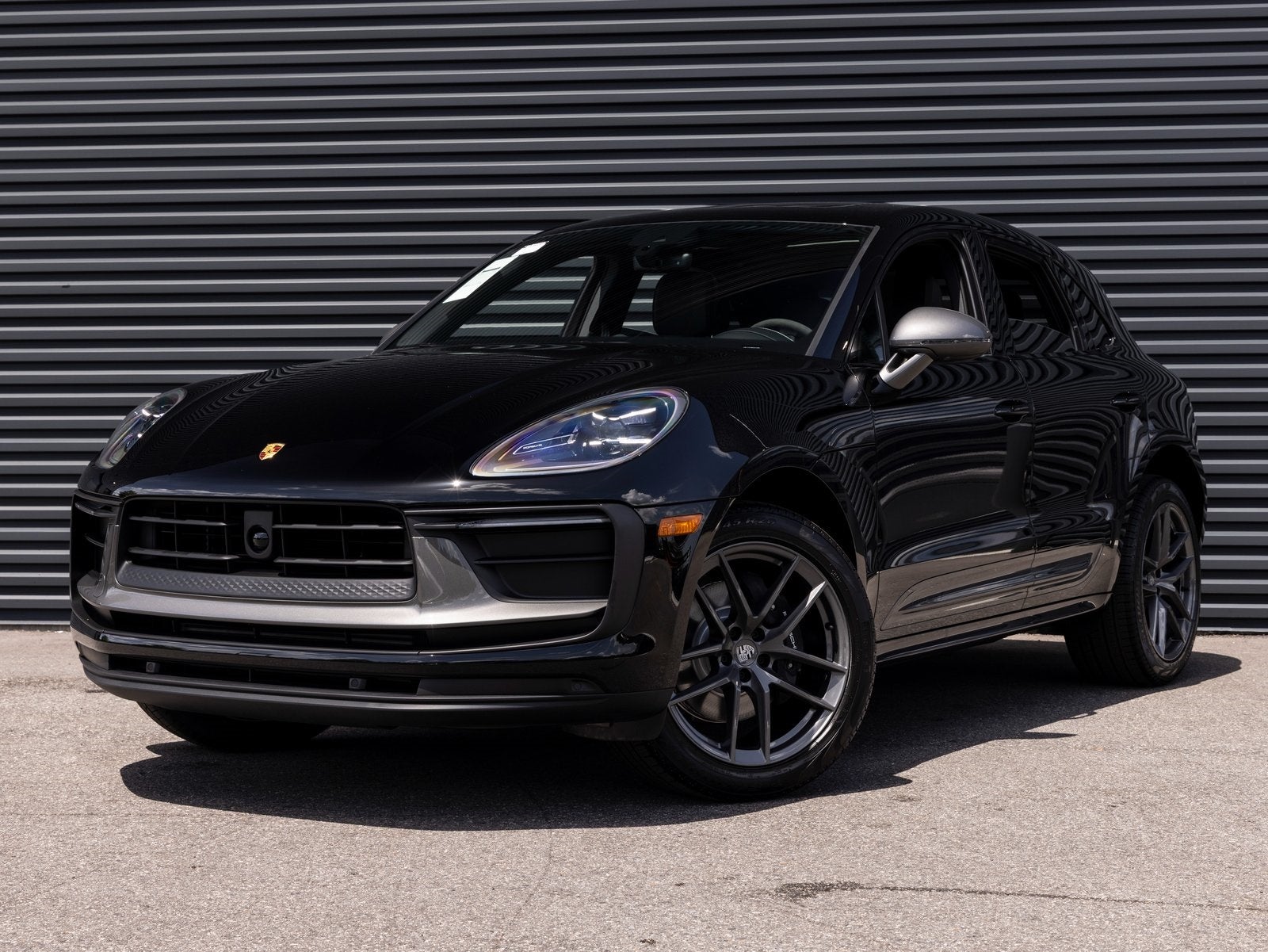2025 Porsche Macan Macan T