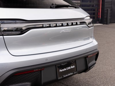 2026 Porsche Macan Macan