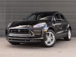 2025 Porsche Macan AWD