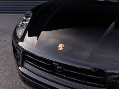 2026 Porsche Macan AWD