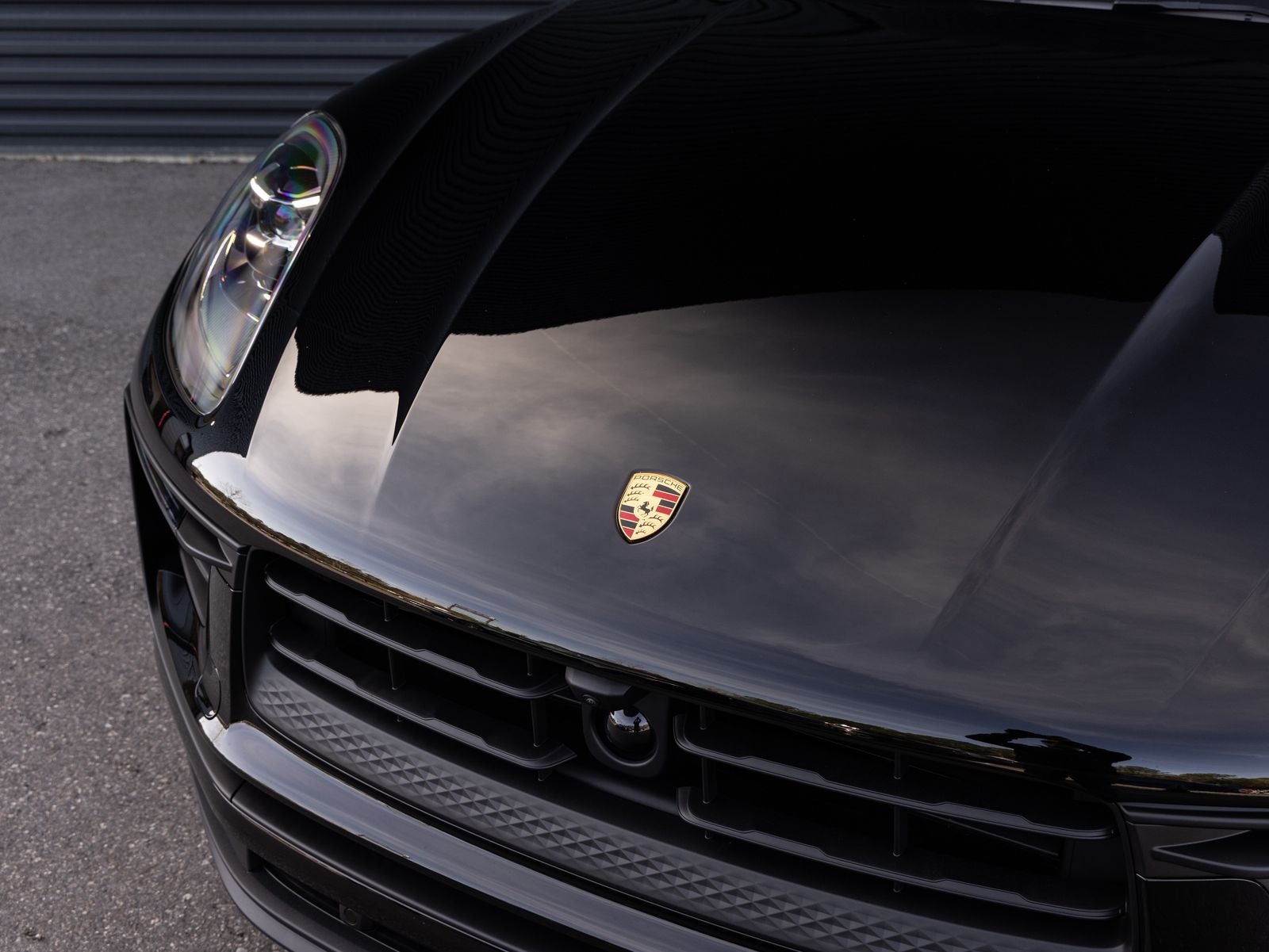 2026 Porsche Macan AWD