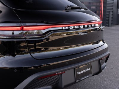 2026 Porsche Macan AWD