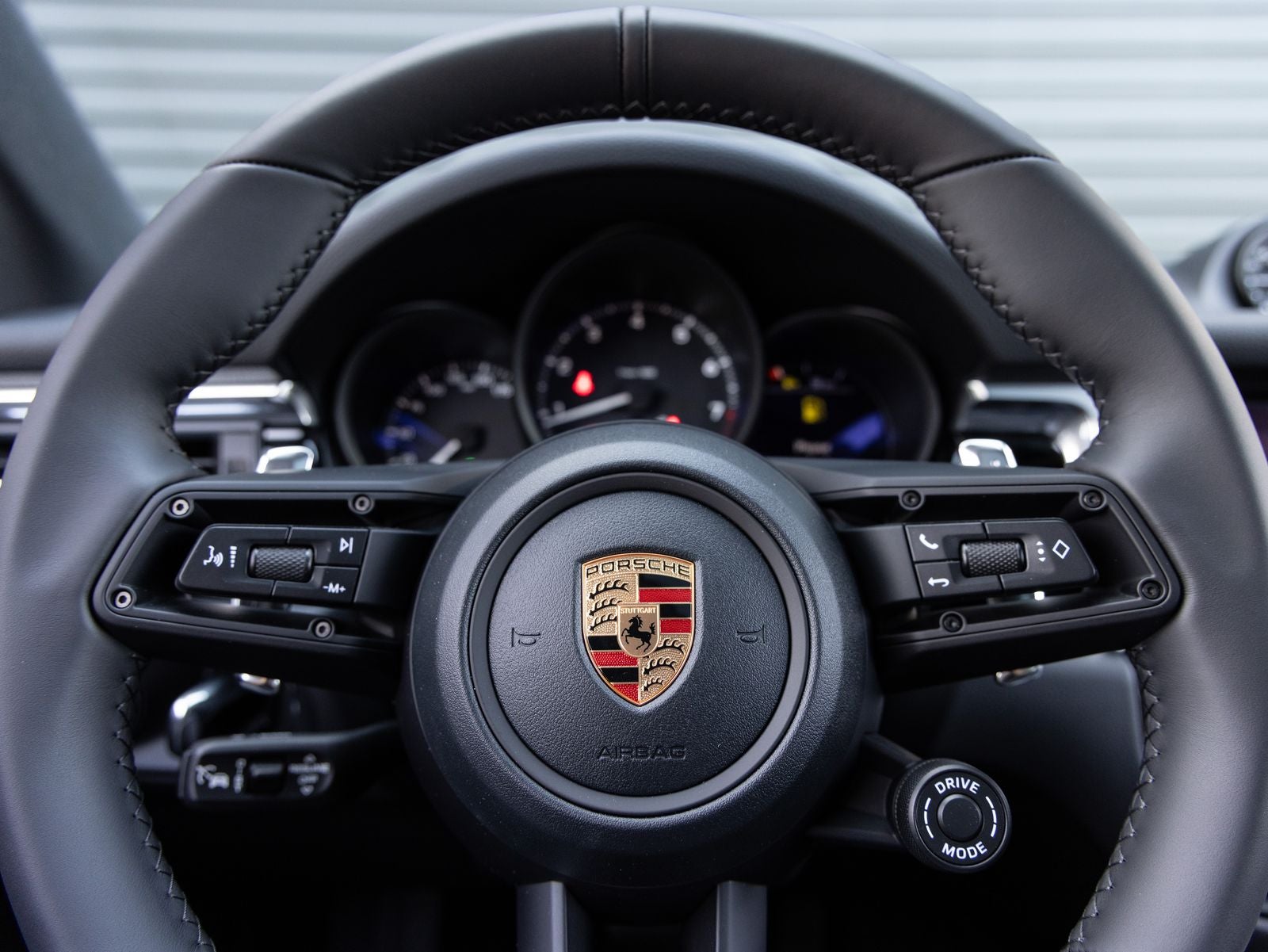 2026 Porsche Macan AWD