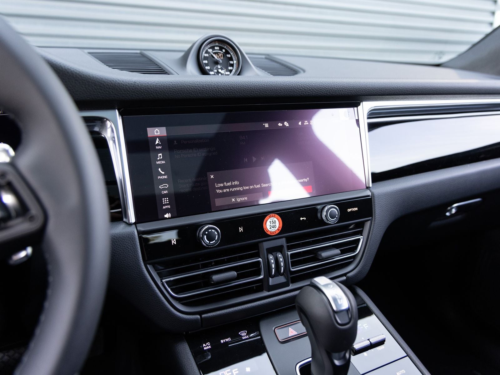 2026 Porsche Macan AWD