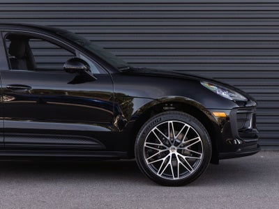 2026 Porsche Macan AWD