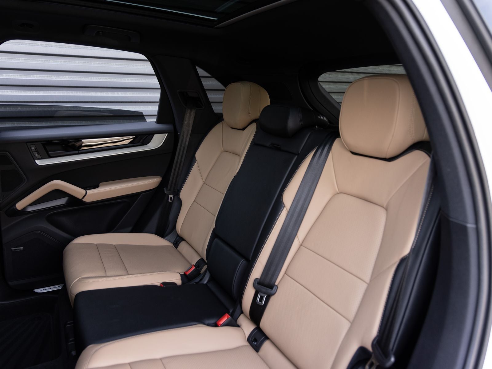 2025 Porsche Cayenne AWD