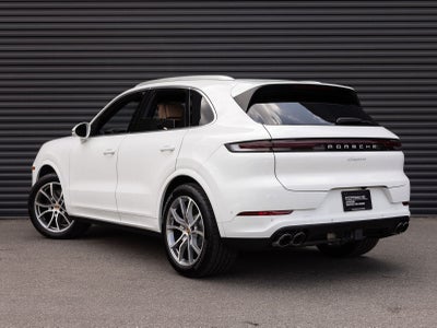 2025 Porsche Cayenne AWD