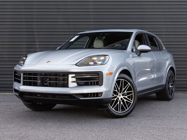 2025 Porsche Cayenne AWD