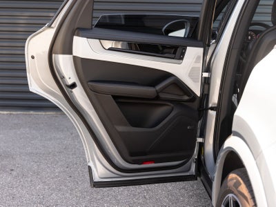 2025 Porsche Cayenne Cayenne