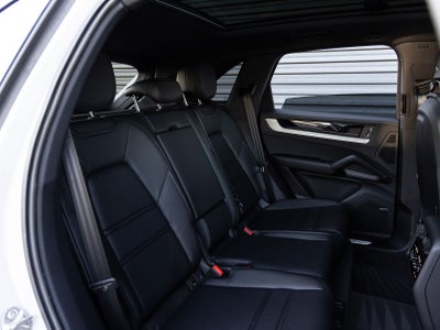 2026 Porsche Cayenne AWD