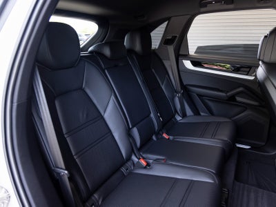 2025 Porsche Cayenne Cayenne