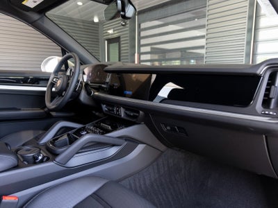 2025 Porsche Cayenne Cayenne