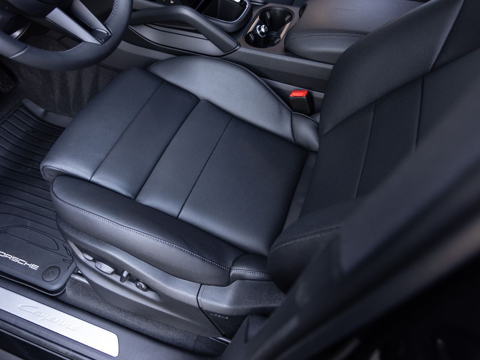 2026 Porsche Cayenne AWD