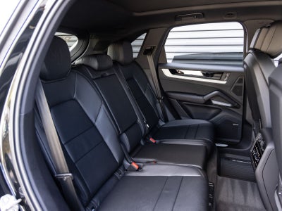 2026 Porsche Cayenne AWD