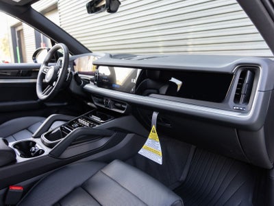 2026 Porsche Cayenne AWD