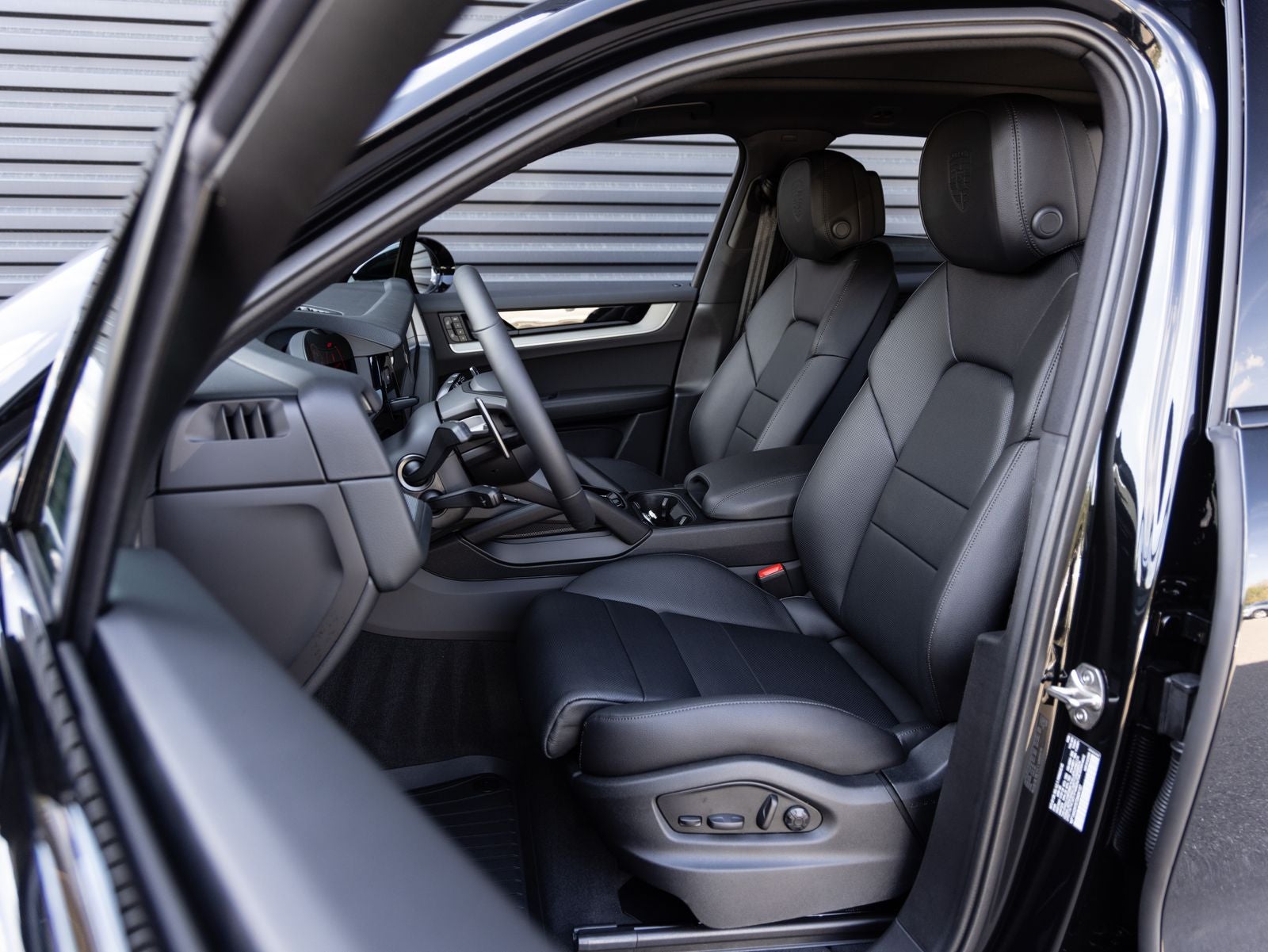 2026 Porsche Cayenne AWD