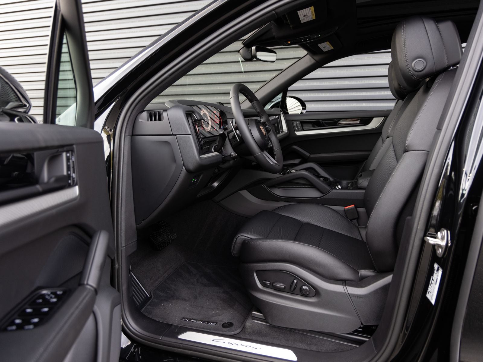 2026 Porsche Cayenne AWD