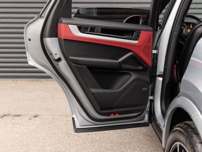 2026 Porsche Cayenne AWD