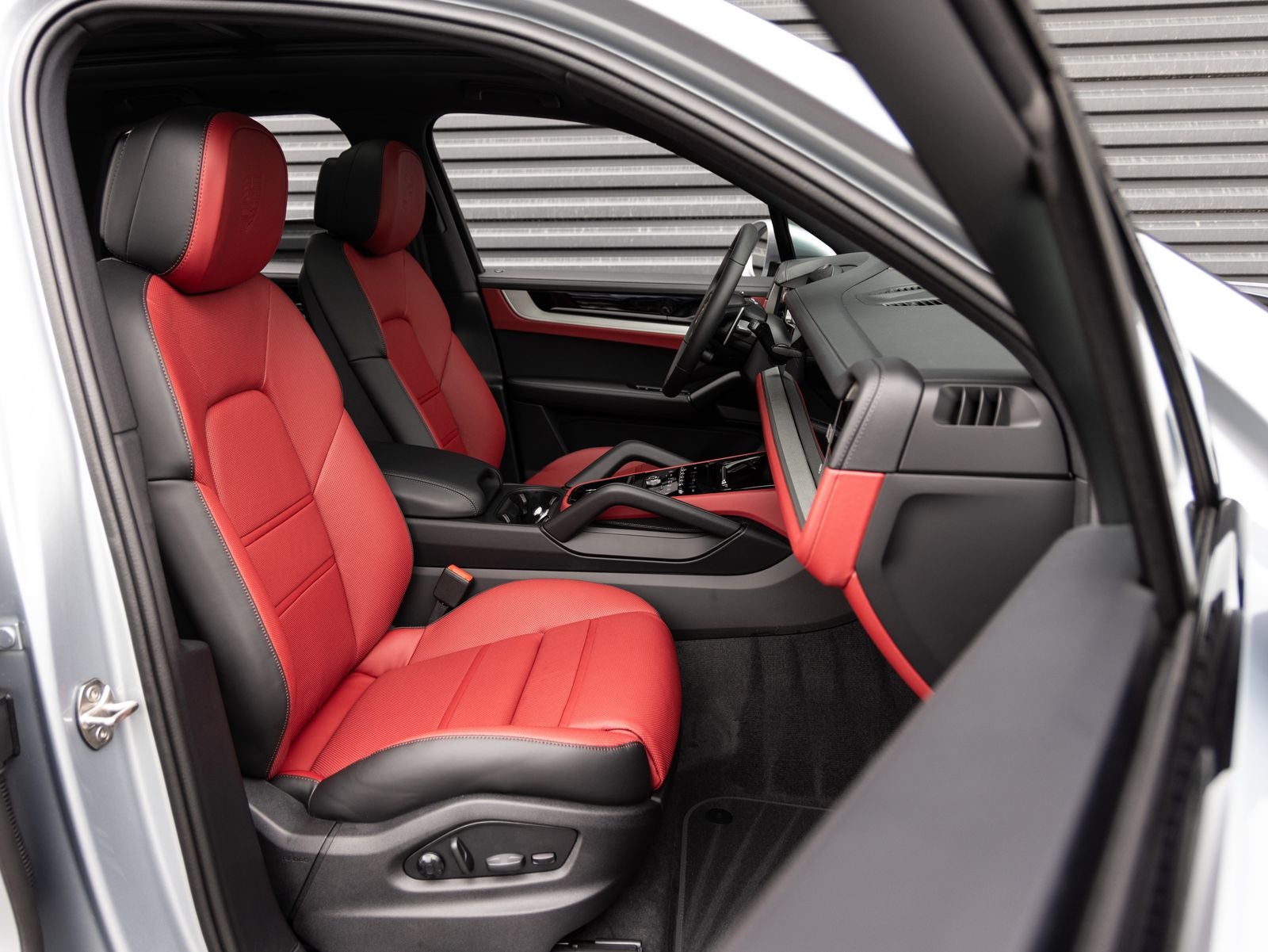 2026 Porsche Cayenne AWD
