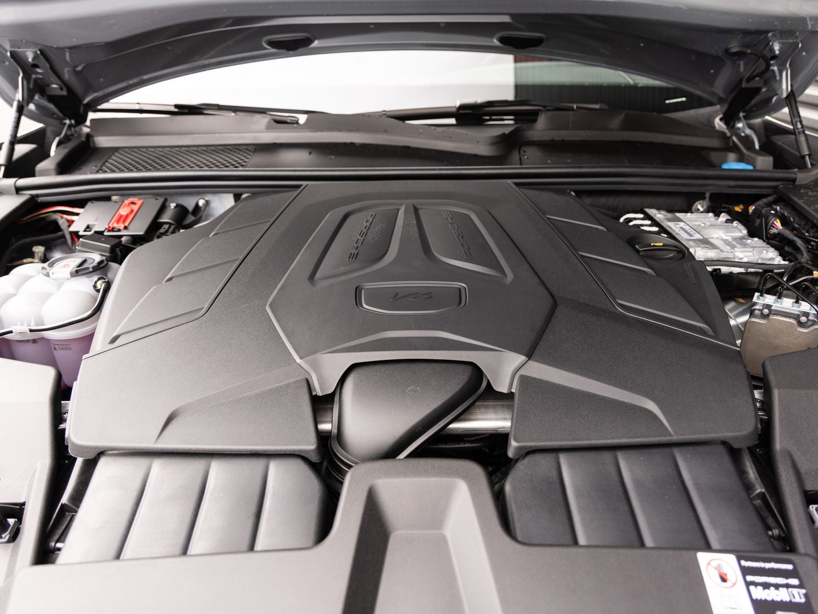 2026 Porsche Cayenne AWD