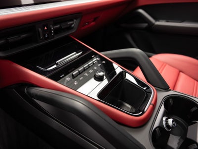 2026 Porsche Cayenne AWD