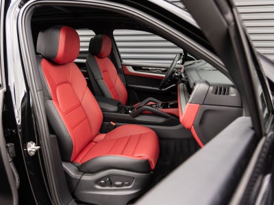 2026 Porsche Cayenne AWD