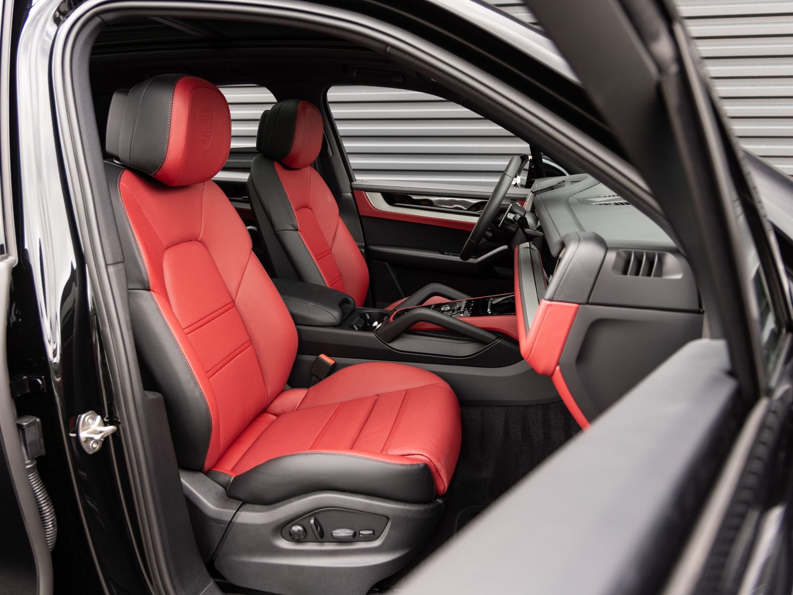 2026 Porsche Cayenne AWD