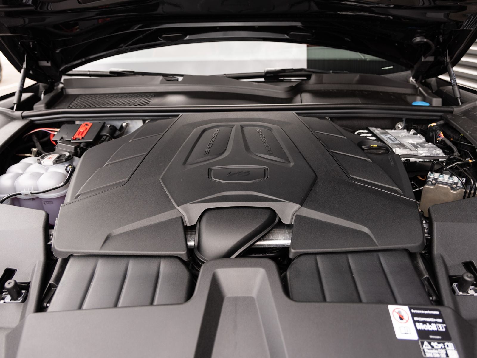 2026 Porsche Cayenne AWD