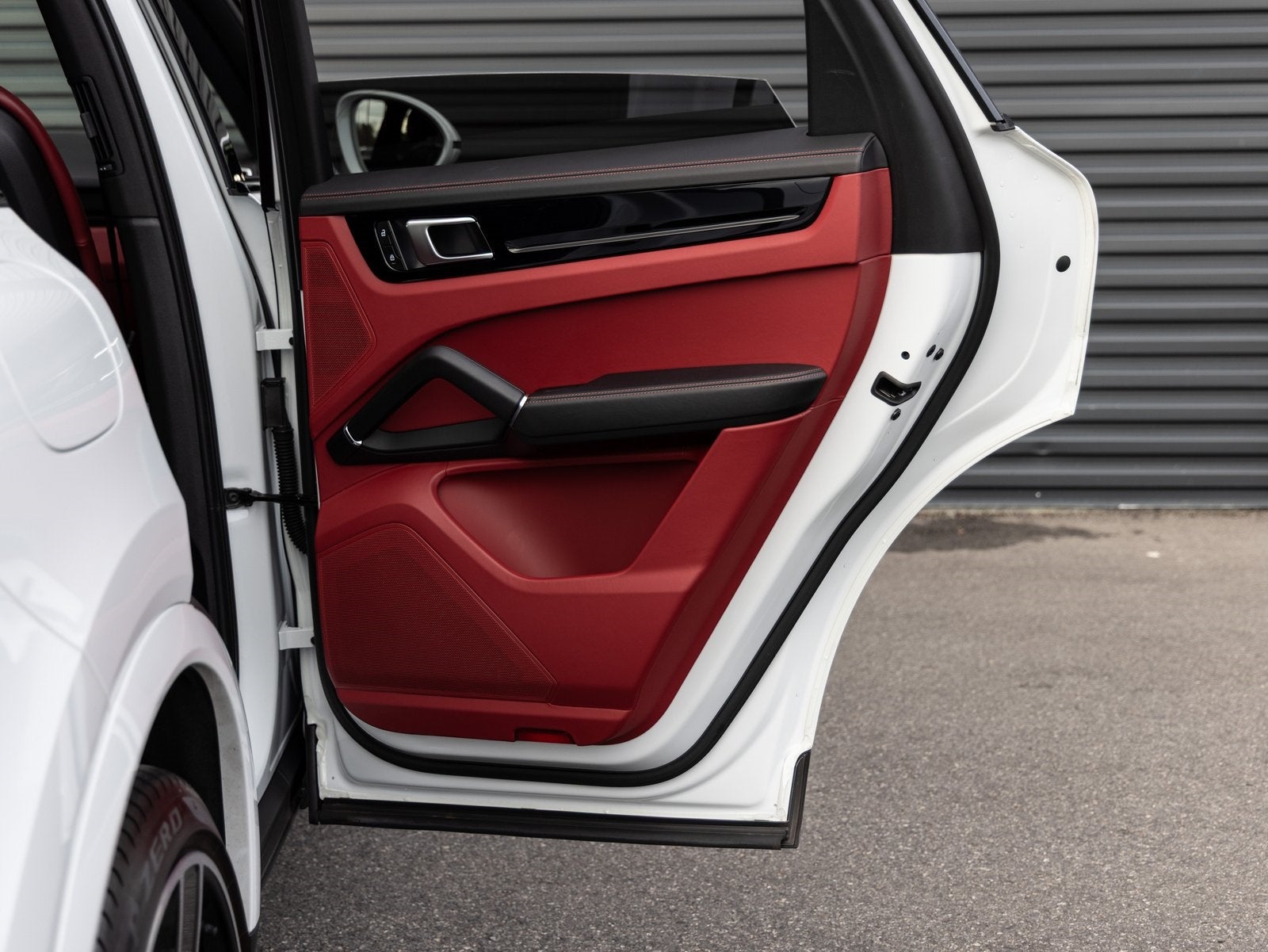 2023 Porsche Cayenne Cayenne (MY23)